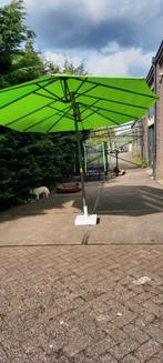 Aangeboden Nieuwe Lichtgroene Stok Parasol, Tuin en Terras, Nieuw, Stokparasol, Ophalen