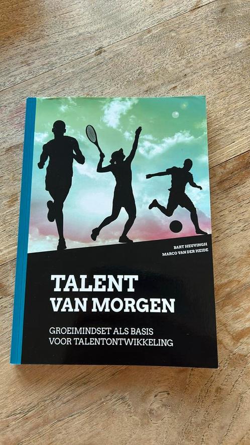 Marco van der Heide - Talent van morgen, Boeken, Sportboeken, Zo goed als nieuw, Balsport, Ophalen of Verzenden