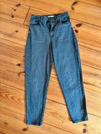 Levi mom jeans high waist mt W29 L29 grijs, Levi’s, Ophalen of Verzenden, Zo goed als nieuw, Grijs