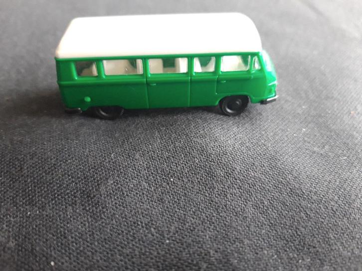 Hanomag-Henschel F20-F35 personenbus groen/wit, Hobby en Vrije tijd, Modelauto's | 1:87, Zo goed als nieuw, Bus of Vrachtwagen