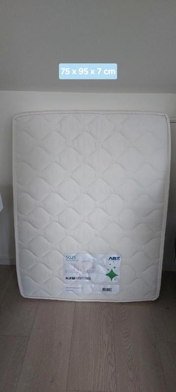 Boxmatras maat 75 x 95 cm. beschikbaar voor biedingen