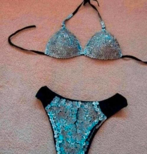 Ibiza style bikini met pailletten mt36 1xgedragen ehv mierlo, Kleding | Dames, Badmode en Zwemkleding, Zo goed als nieuw, Bikini