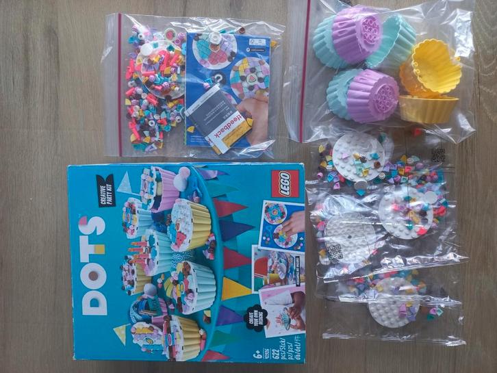 75% Korting op gebruikt DOTS 41926 Creative Party Kit, Kinderen en Baby's, Speelgoed | Duplo en Lego, Zo goed als nieuw, Lego