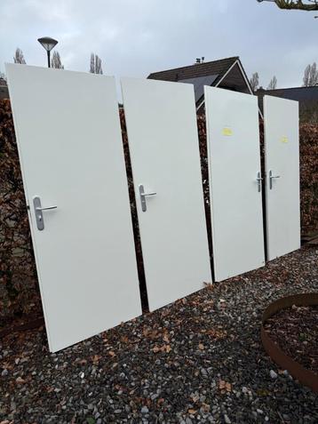 Binnendeur vol opdek beschikbaar voor biedingen
