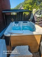 Nette 4-persoons Jacuzzi - Werkt Perfect!, Ophalen, Gebruikt, Vast