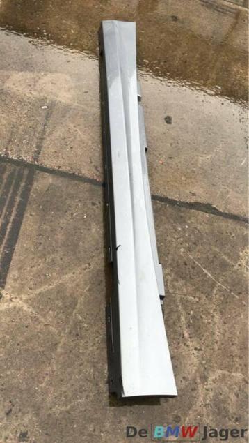 Sideskirt rechts Spacegrau BMW 1 serie E87 51770033556 beschikbaar voor biedingen