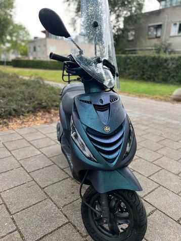 Piaggio zip beschikbaar voor biedingen