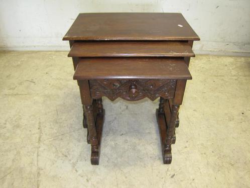 Antiek stijl mimiset of nesting tables, Huis en Inrichting, Tafels | Sidetables, Gebruikt