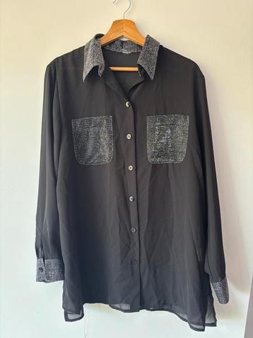 Blouse maat 42/44 beschikbaar voor biedingen