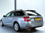 Skoda Octavia Combi 1.0 TSI Greentech Ambition Business 1e E, Stof, Gebruikt, Origineel Nederlands, Handgeschakeld