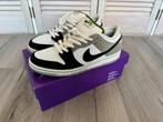 Nike SB dunk low chlorophyll, Ophalen of Verzenden, Gedragen