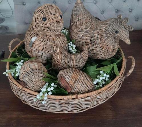 Rivièra Maison eend,kip,kuiken eieren en servingtray, Huis en Inrichting, Woonaccessoires | Schalen en Manden, Zo goed als nieuw