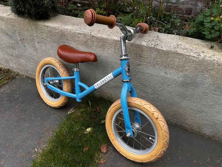 Veloretti Loopfiets Blauw, Kinderen en Baby's, Speelgoed | Buiten | Voertuigen en Loopfietsen, Gebruikt, Loopfiets, Ophalen