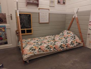 Montessori Tipi Tent Bed – matras 90x200 beschikbaar voor biedingen
