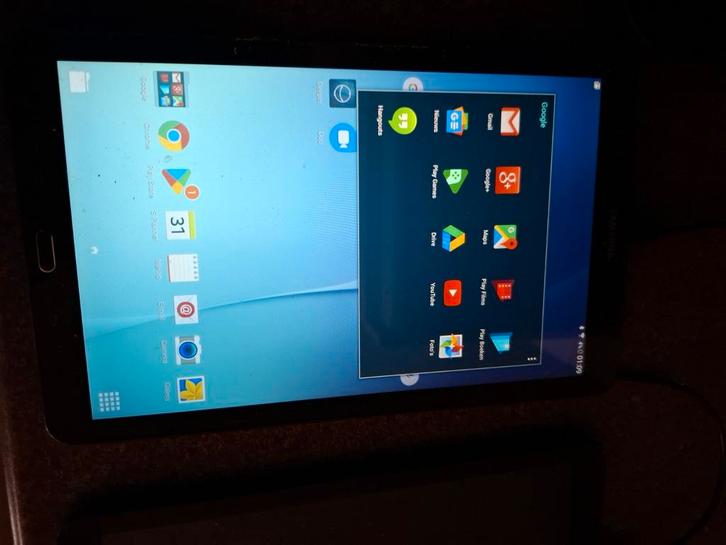 2x Samsung Tab E - Goedkoop!, Computers en Software, Android Tablets, Gebruikt, Wi-Fi, 10 inch, 16 GB, Uitbreidbaar geheugen, Ophalen of Verzenden