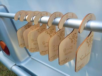 kleding verdelers Newborn  beschikbaar voor biedingen