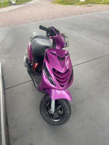 Zip 70cc 2T Brom beschikbaar voor biedingen