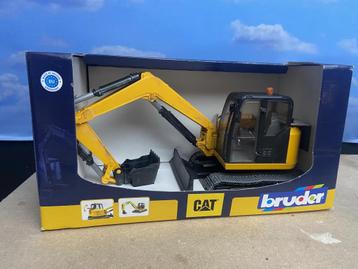 brüder CAT mini graafmachine BF2456 beschikbaar voor biedingen