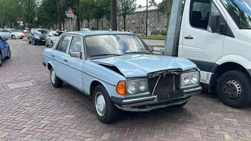 Mercedes-Benz 200-280 (W123) 220 D beschikbaar voor biedingen