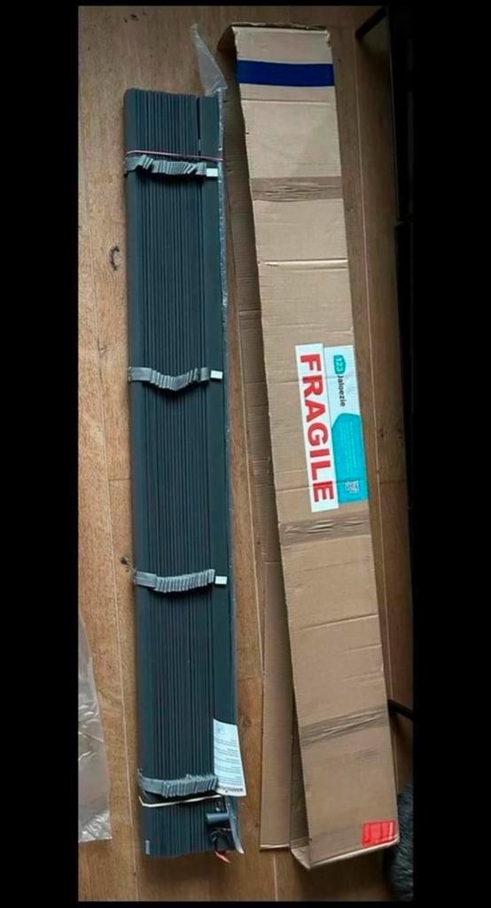 Houten Jaloezie Antraciet 155x156cm Nieuw in Doos, Huis en Inrichting, Stoffering | Gordijnen en Lamellen, Nieuw, 150 tot 200 cm