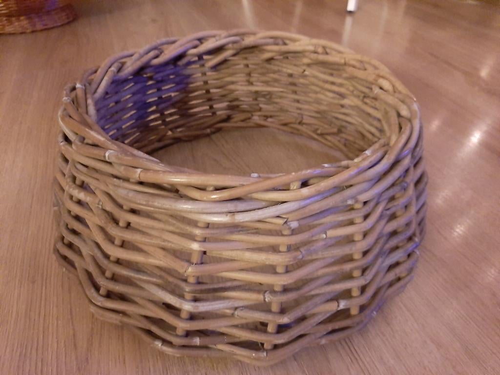 Kerstboommand voor kleinere kerstboom., Ophalen of Verzenden, Zo goed als nieuw, Rond, Hout