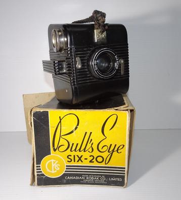 Eastman Kodak Bullet camera 1936-1942-Bakeliet. beschikbaar voor biedingen