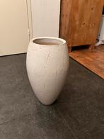 Hoge bloempot keramiek creme, Tuin en Terras, Bloempotten, Ophalen, Gebruikt, Rond, Minder dan 25 cm