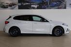 BMW 1 Serie 5-deurs M135i xDrive | M Performance Pack | Stoe, Auto's, BMW, 1998 cc, Stof, Gebruikt, 4 cilinders