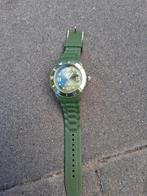 Groen kunststof horloge, Overige merken, Kunststof, Gebruikt, Polshorloge