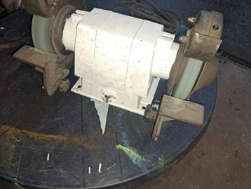 Schuurmachine  beschikbaar voor biedingen