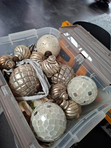 Mooie kerstballen beschikbaar voor biedingen