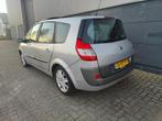 Renault Grand Scénic 2.0-16V Privilège Luxe, 1998 cc, Gebruikt, 4 cilinders, Origineel Nederlands