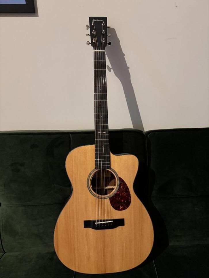 Eastman E1 OMCE Special met LR Baggs Anthem pickup, Muziek en Instrumenten, Snaarinstrumenten | Gitaren | Akoestisch, Gebruikt