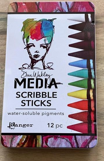 Dina Wakley media Scribble sticks van Ranger