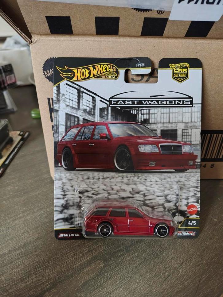 Hot Wheels Mercedes E36 amg, Hobby en Vrije tijd, Modelauto's | Overige schalen, Nieuw, Auto, Ophalen of Verzenden