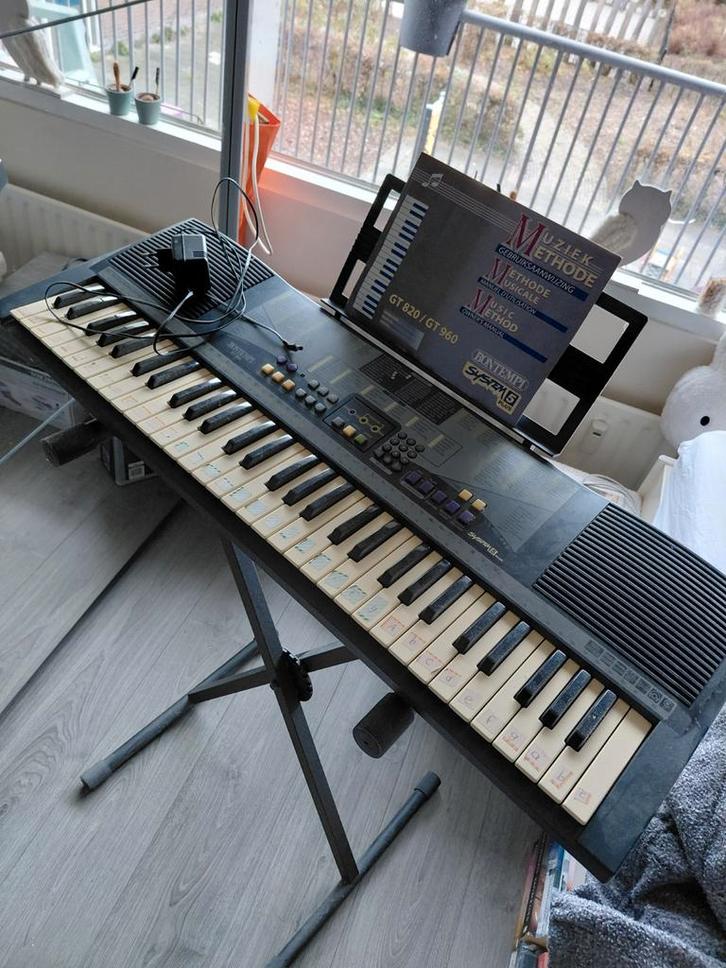 Bontempi GT 820/GT 960 Keyboard, Muziek en Instrumenten, Keyboards, Gebruikt, 61 toetsen, Overige merken, Met standaard, Ophalen of Verzenden