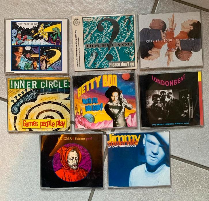 8 CD Singles - Jaren '90 Pop Hits, Cd's en Dvd's, Cd Singles, Gebruikt, Pop, 6 singles of meer, Ophalen of Verzenden