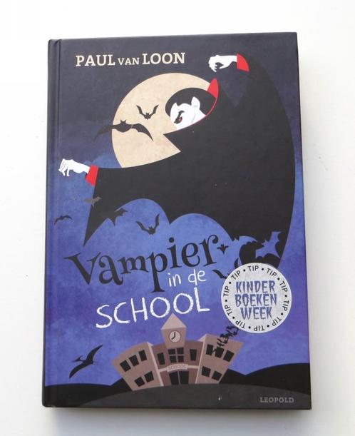 Griezelen M5040: Paul van Loon - Vampier in de school 10+, Boeken, Kinderboeken | Jeugd | 10 tot 12 jaar, Zo goed als nieuw, Fictie