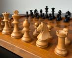 Schaakbord 38/38 en Staunton Schaakstukken K8, Hobby en Vrije tijd, Gezelschapsspellen | Bordspellen, Ophalen of Verzenden, Gebruikt