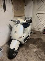 Vespa ET4 2005 Creme Rijd Goed veel nieuwe onderdelen!, Fietsen en Brommers, Scooters | Vespa, Ophalen, Overige modellen, Maximaal 45 km/u