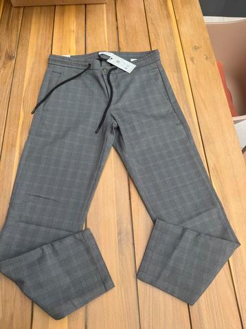 Cast Iron Chino W33 L32 beschikbaar voor biedingen