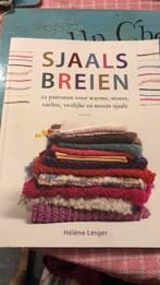 Hélène Lesger - Sjaals breien, Zo goed als nieuw, Hélène Lesger, Ophalen, Breien en Haken