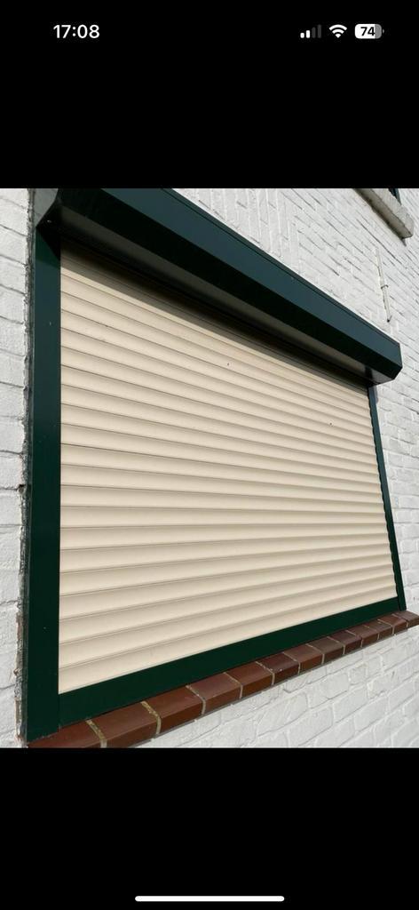 Rolluik groen met licht beige lamellen, Doe-het-zelf en Verbouw, Rolluiken, Gebruikt, Minder dan 100 cm, 100 tot 150 cm, Elektrische bediening