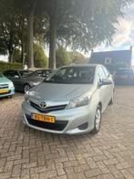 Toyota Yaris 1.0 12V Vvt-i 5DR 2012 Grijs, Auto's, Euro 5, 527 kg, Start-stop-systeem, Origineel Nederlands