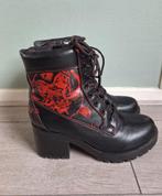 Stoere mötorhead laarsjes zwart met rood., Gevondenengemaakt@gmail.com, Zwart, Ophalen of Verzenden, Zo goed als nieuw