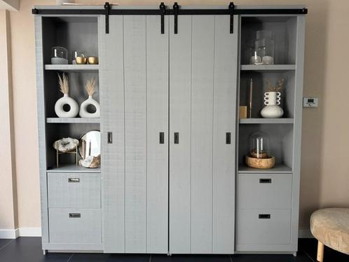 VT Wonen Schuifdeurkast Grijs, Huis en Inrichting, Kasten | Kledingkasten, Zo goed als nieuw, 200 cm of meer, 50 tot 75 cm, Met lade(s)