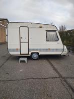 Adria caravan met voortent - Bouwjaar 1993, Caravans en Kamperen, Caravans, Koelkast, Tot en met 2, Particulier, Adria