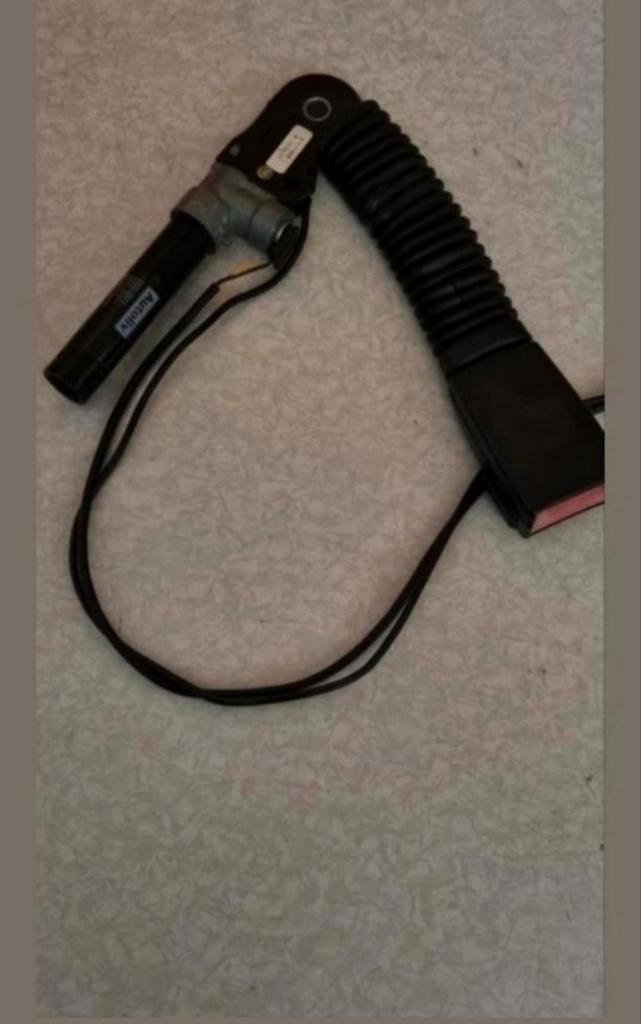 VEILIGHEIDSGORDEL INSTEEK RECHTS VOORZIJDE BMW E93, Auto diversen, Overige Auto diversen, Ophalen of Verzenden