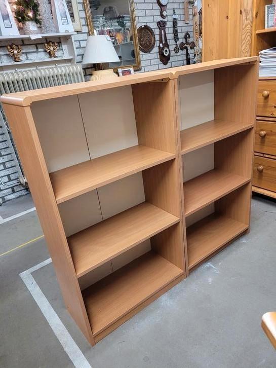 2 nette boekenkastjes b x h x d 61x110x28cm, Huis en Inrichting, Kasten | Boekenkasten, Gebruikt, 100 tot 150 cm, Minder dan 100 cm