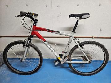 Giant Aluxx 6000 Boulder Mountainbike beschikbaar voor biedingen